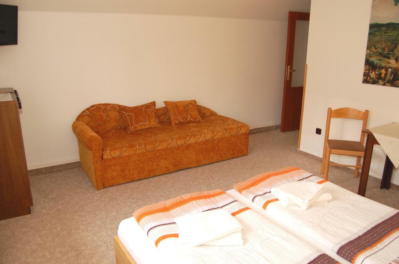Apartmany Florian Frymburk Exteriör bild